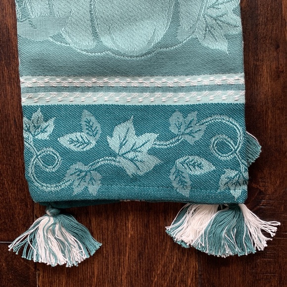 NWT Tassel Pumpkin and Ivy Print Kitchen Towel - Picture 11 of 14